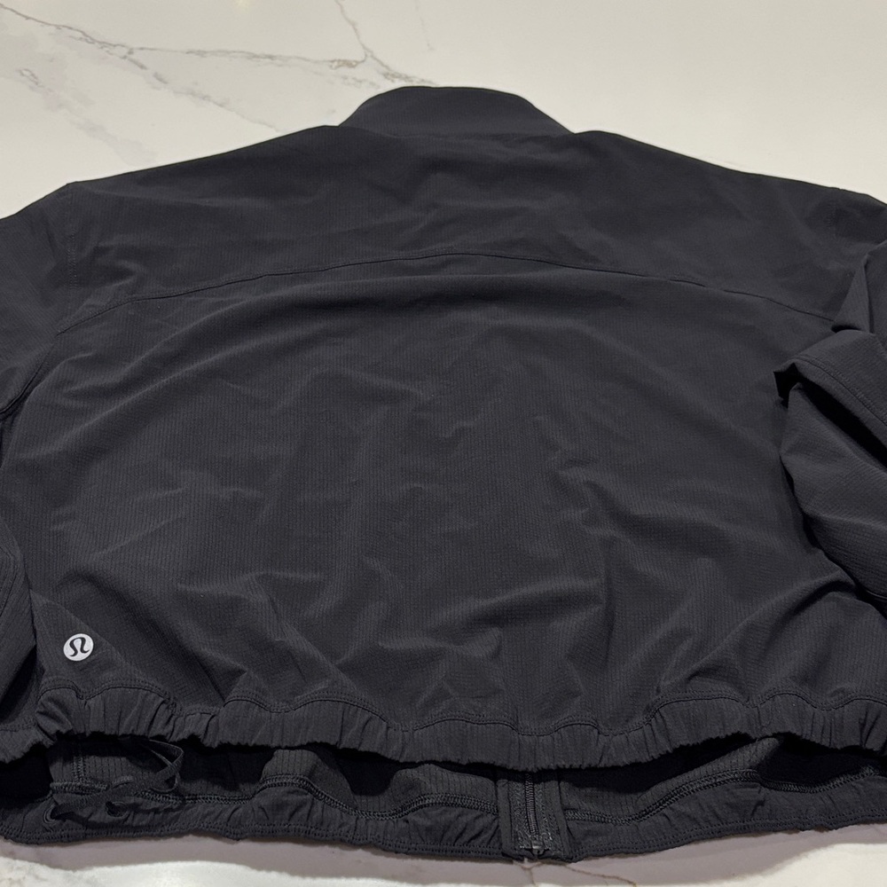 lululemon athletica Black Cropped mile marker run crew Zip-Front Jacket - Picture 15 of 15